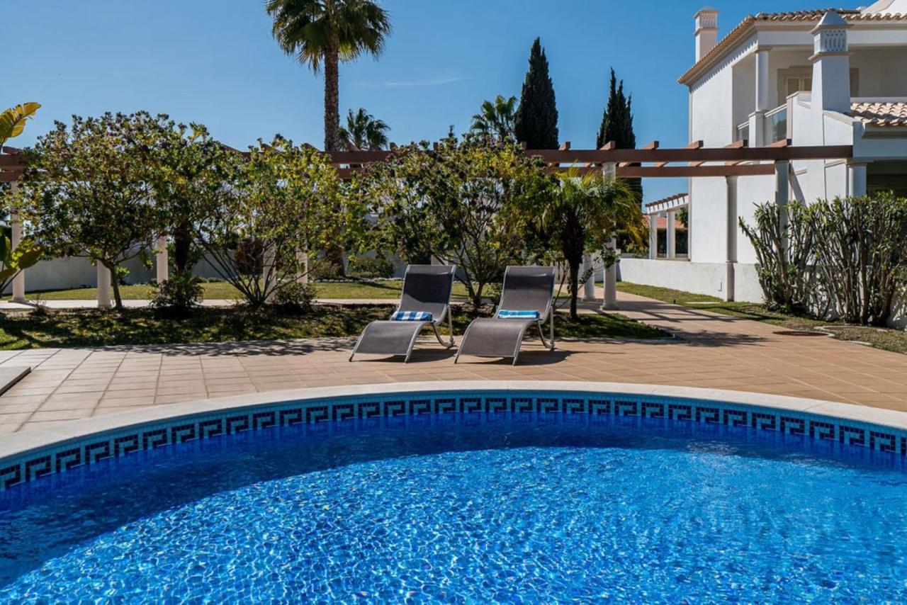 Villa Cantinho By Intiholidays アルブフェイラ エクステリア 写真